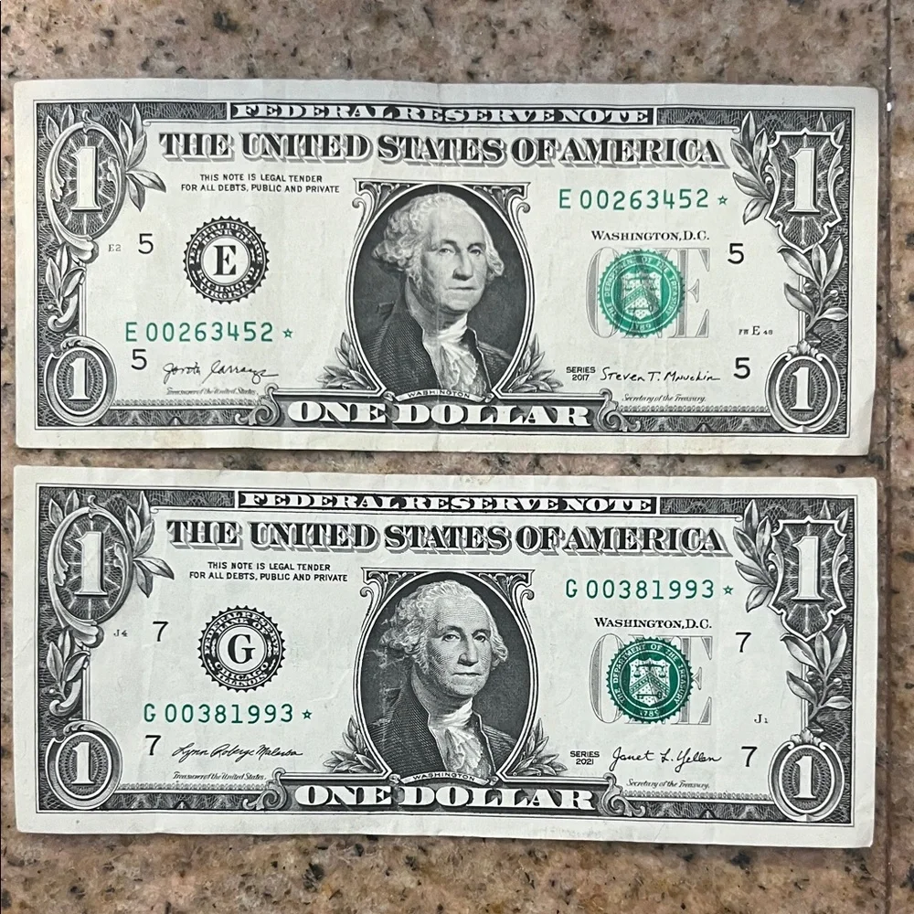 Star Notes, 2 $1 Star Notes * - Picture 1 of 2